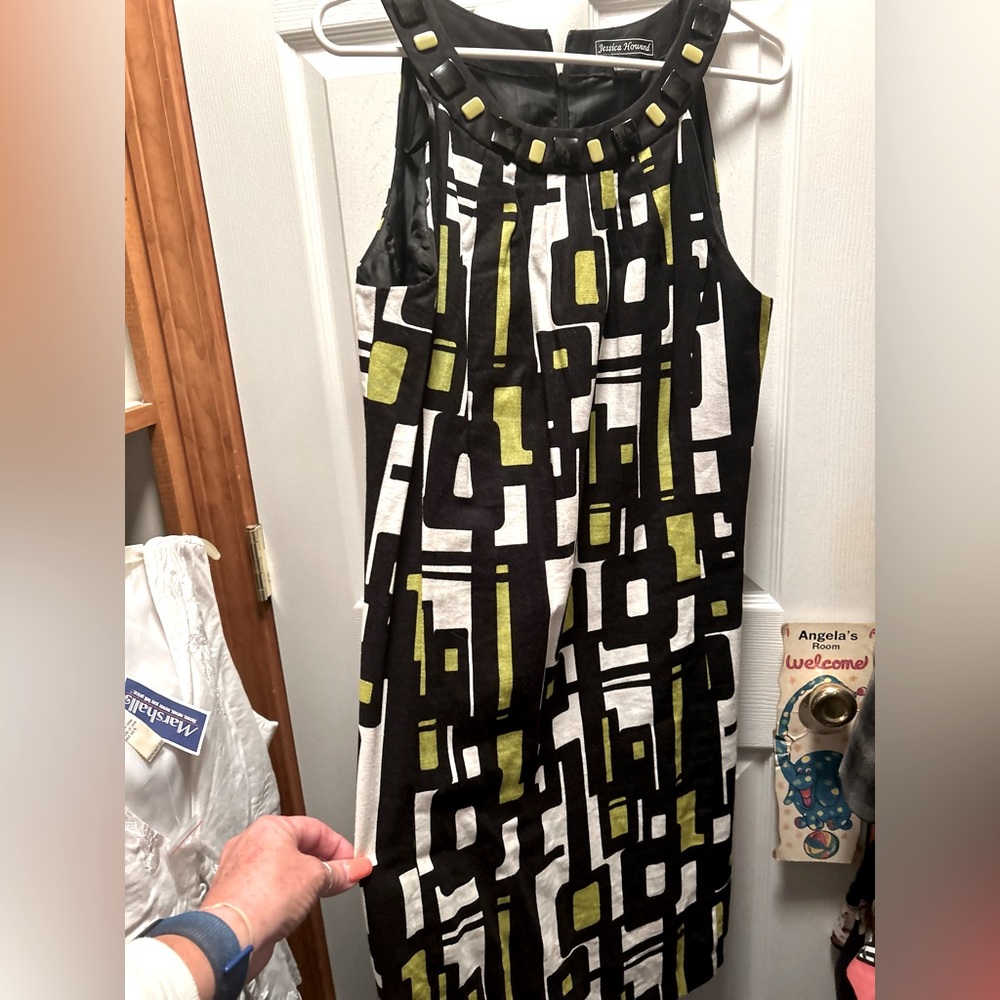 Jessica Howard Black and Yellow Patterned Mini Dress